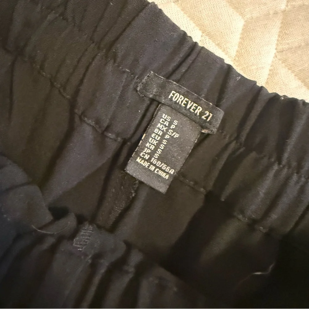 Forever 21 stylish black